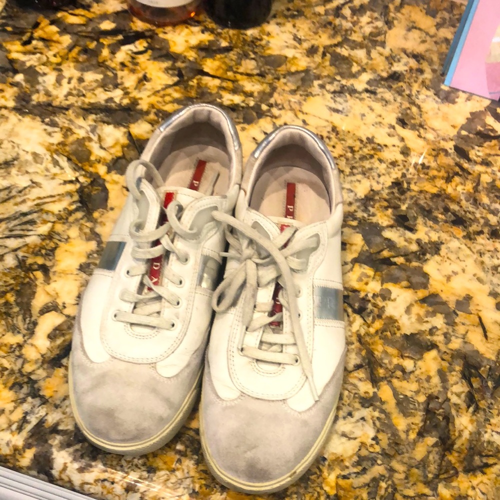 Vintage Prada tennis shoes 39.5